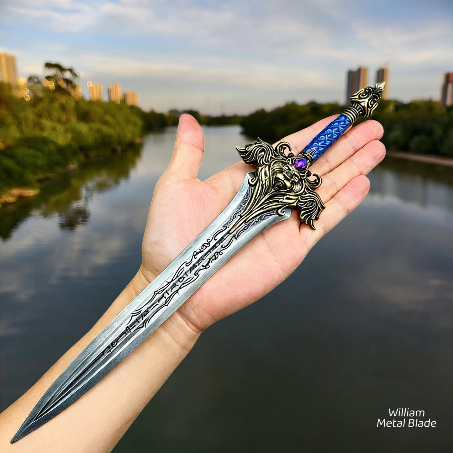 30CM/11.8" Metal Lich King Arthas Frostmourne Sword Craft