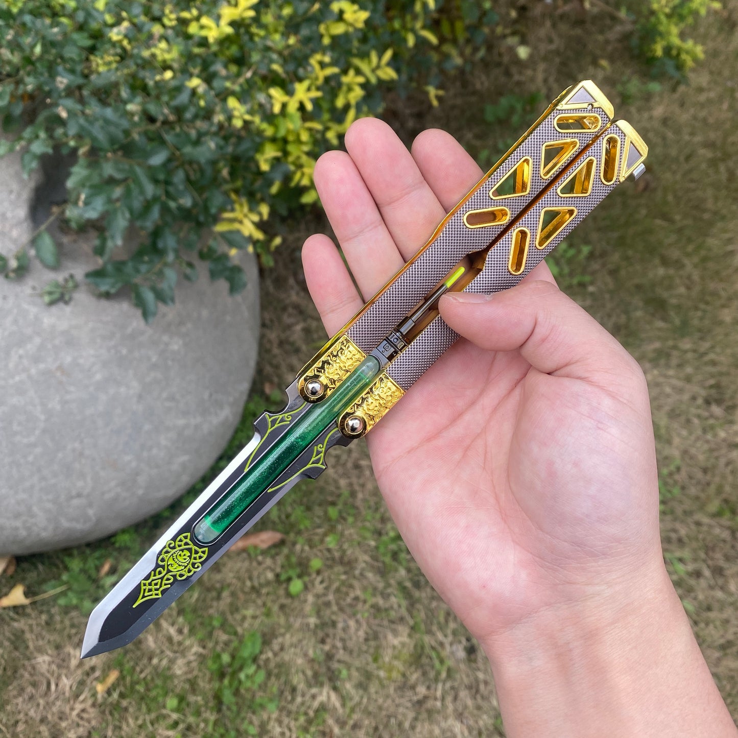 Metal Octane Heirloom V3 Real Liquid Tube Craft Balisong Replica