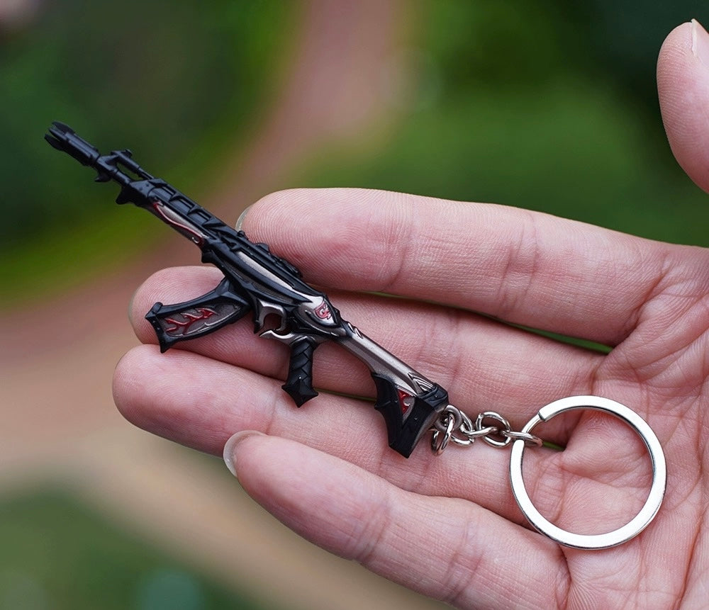 Metal Hot Game Weapons Mini Keychain Pendant